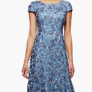 Alex Evenings Cocktail Dress, Size 8, New with tag, Blue